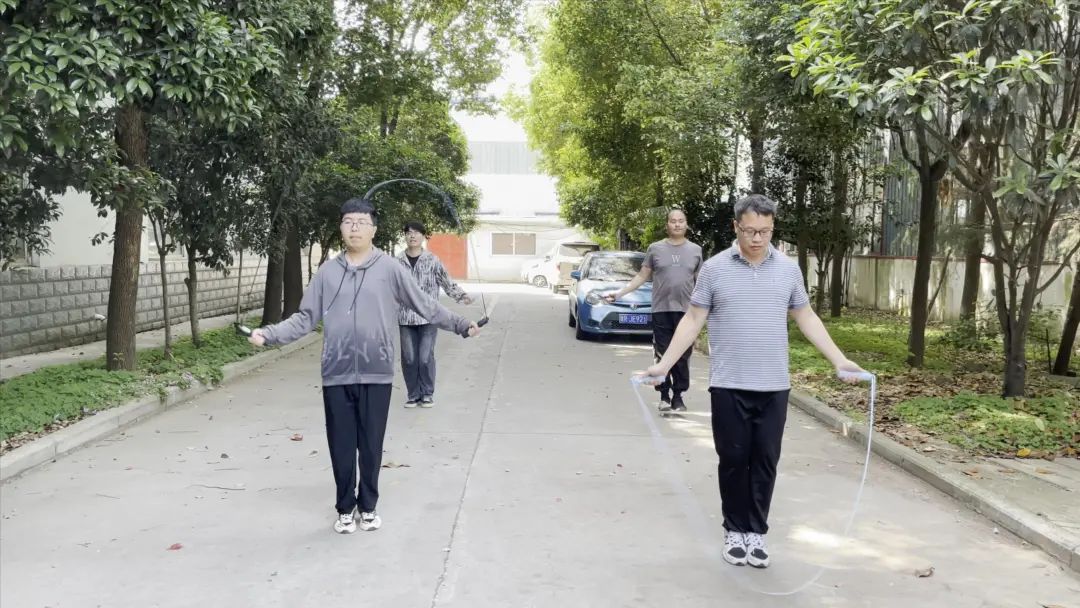 跳繩1.jpg 跳繩1.jpg